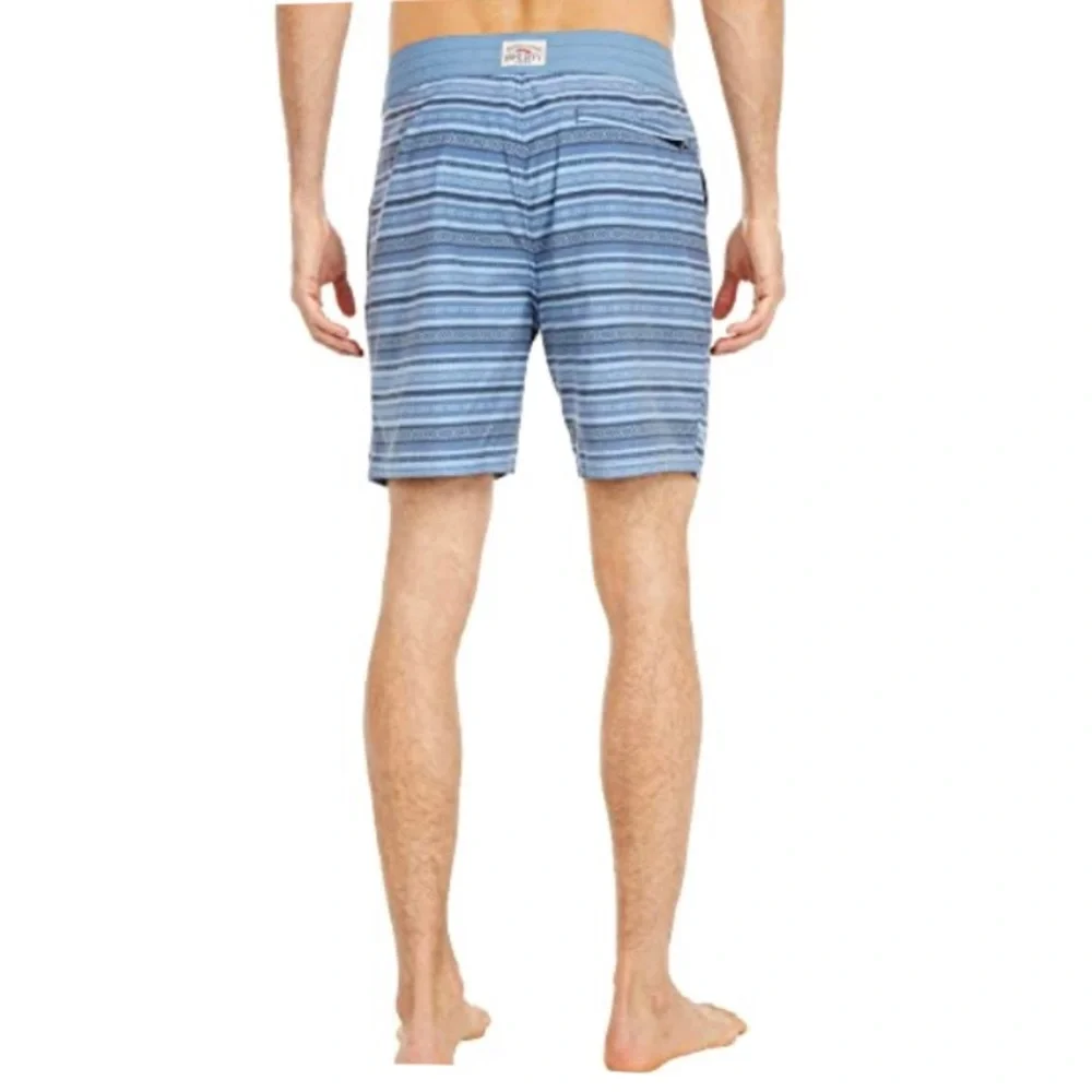 NWT Faherty Classic Boardshort 7” in Blue Falls Ikat sz XX-Large / 42 Drawstring